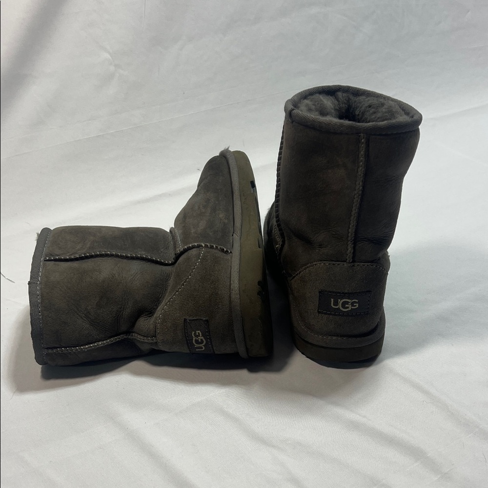 Grey uggs size 3